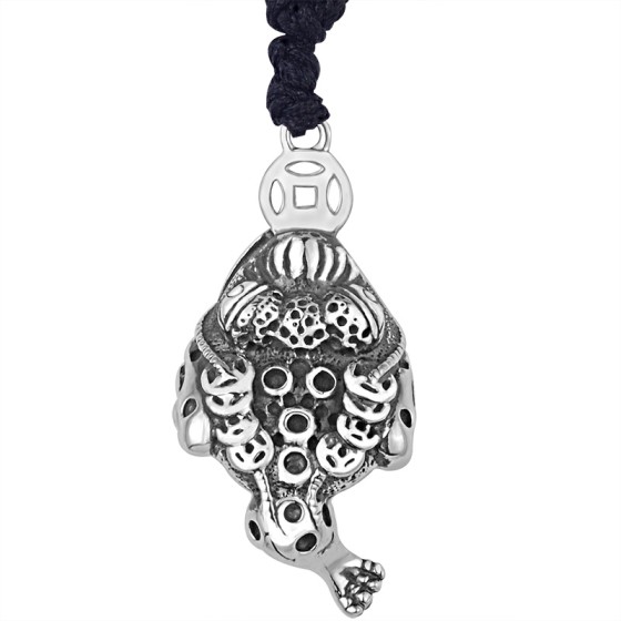 990 Pure Silver Three-Legged Wealth Toad Pendant